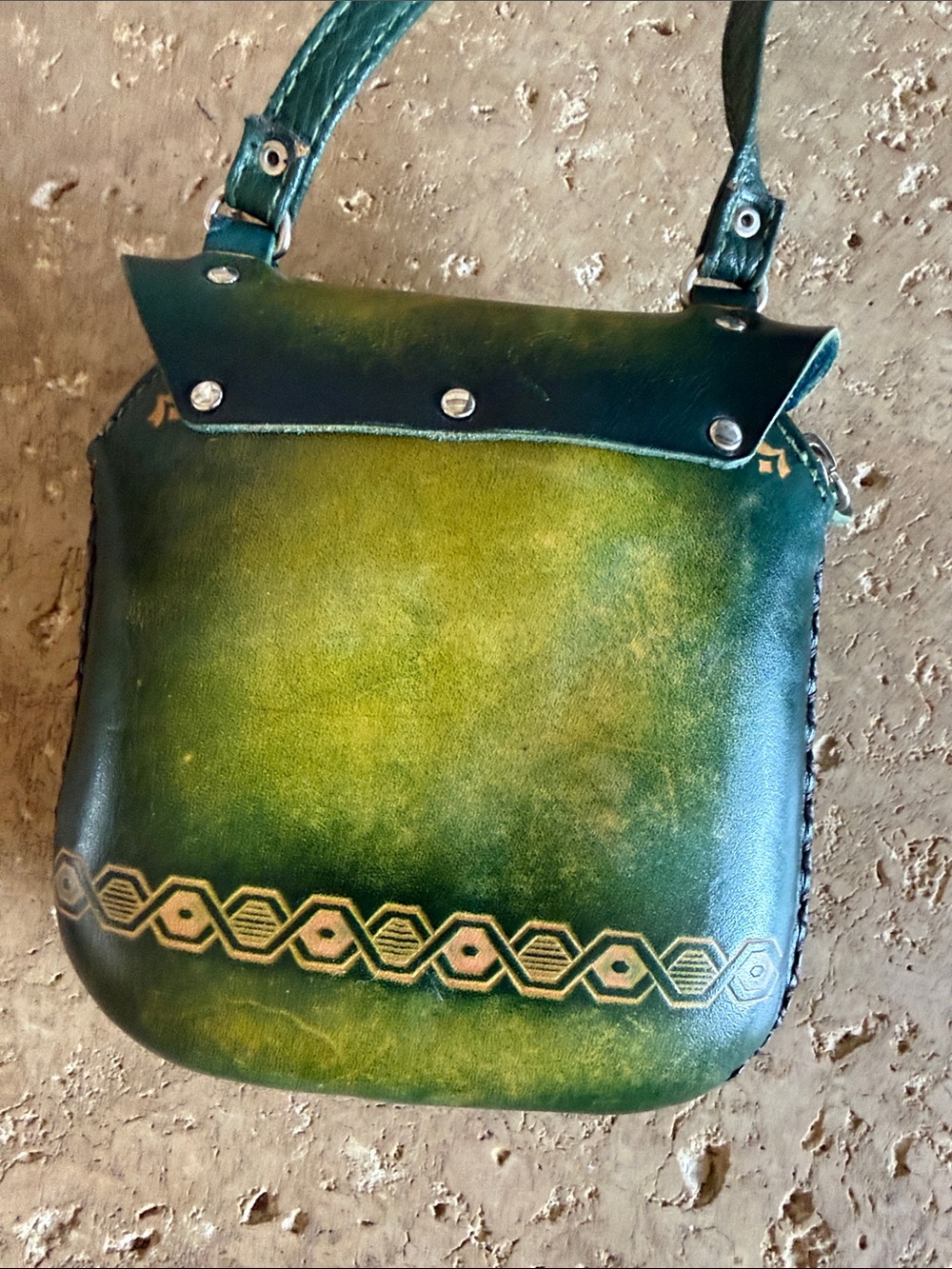 Green Owl Leather Crossbody Bag with Playful Eye Detail - Picture 3 of 11